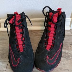 Nike Air Max Jr  April 2011 Ken Griffey Jr